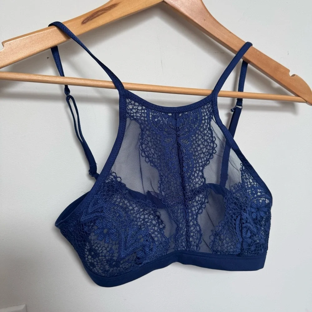 Victoria’s Secret Lace Bralette | Navy Blue Sheer Floral Lace Bralette XS - Picture 3 of 5